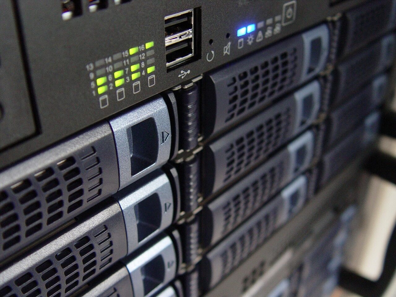 Read more about the article Self-hosted lab journey guide